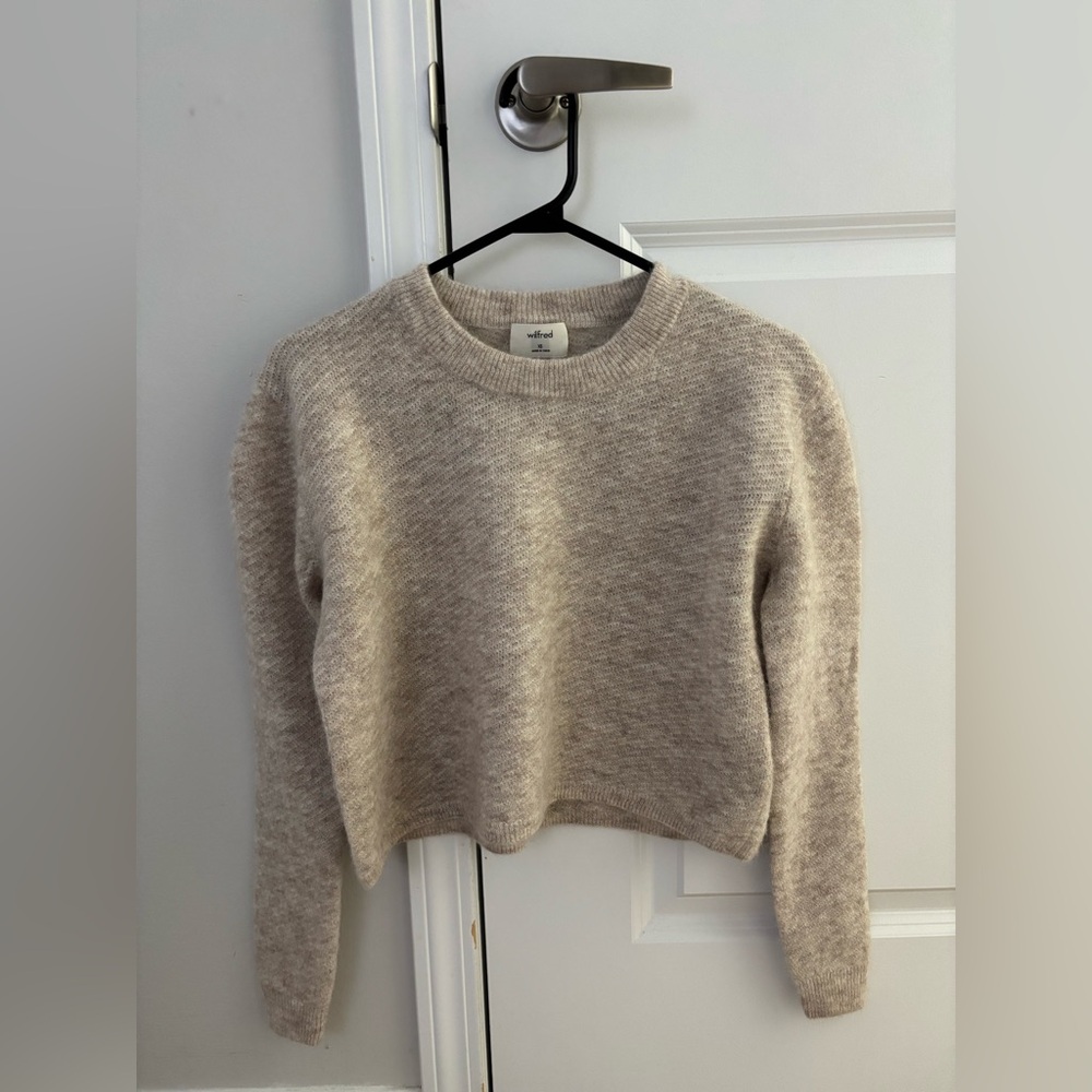 Aritzia sweater